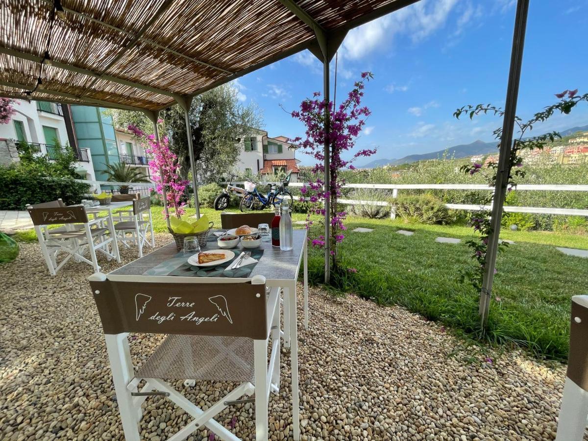 Appartamento Pesco "A Casa Felice" Pietra Ligure Exterior foto